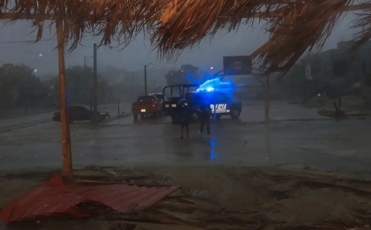(Huracán Agatha en Huatulco)