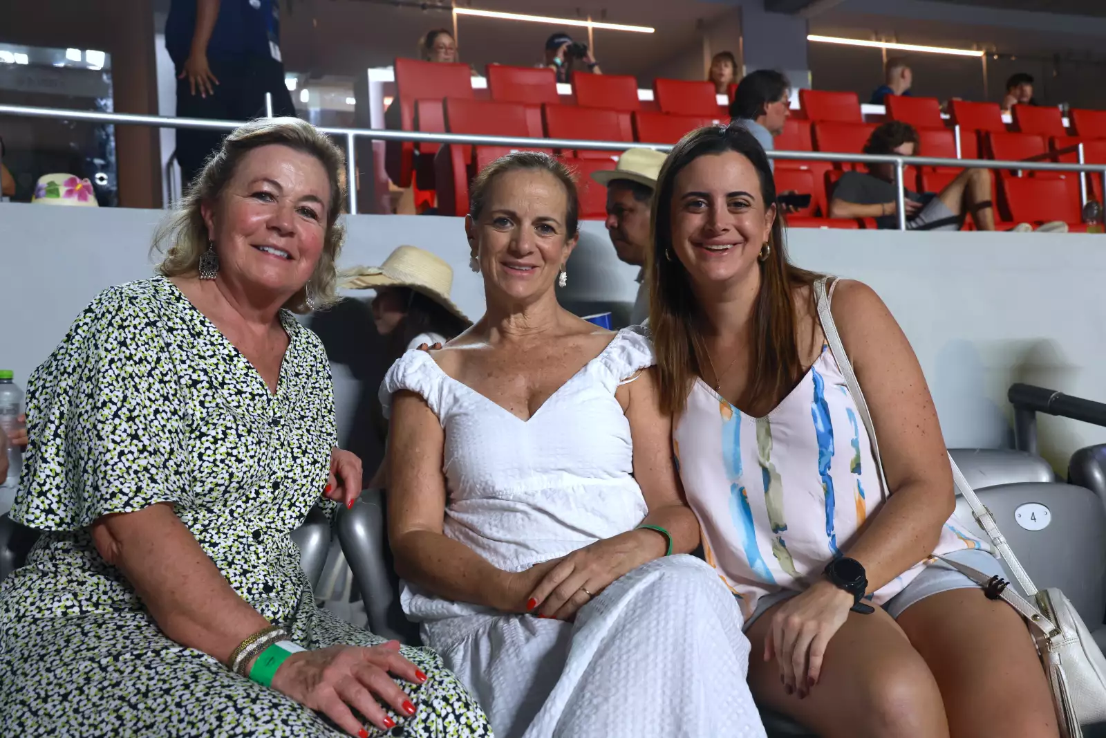Sara Hutt, Paulina y Marilú Tejeda 