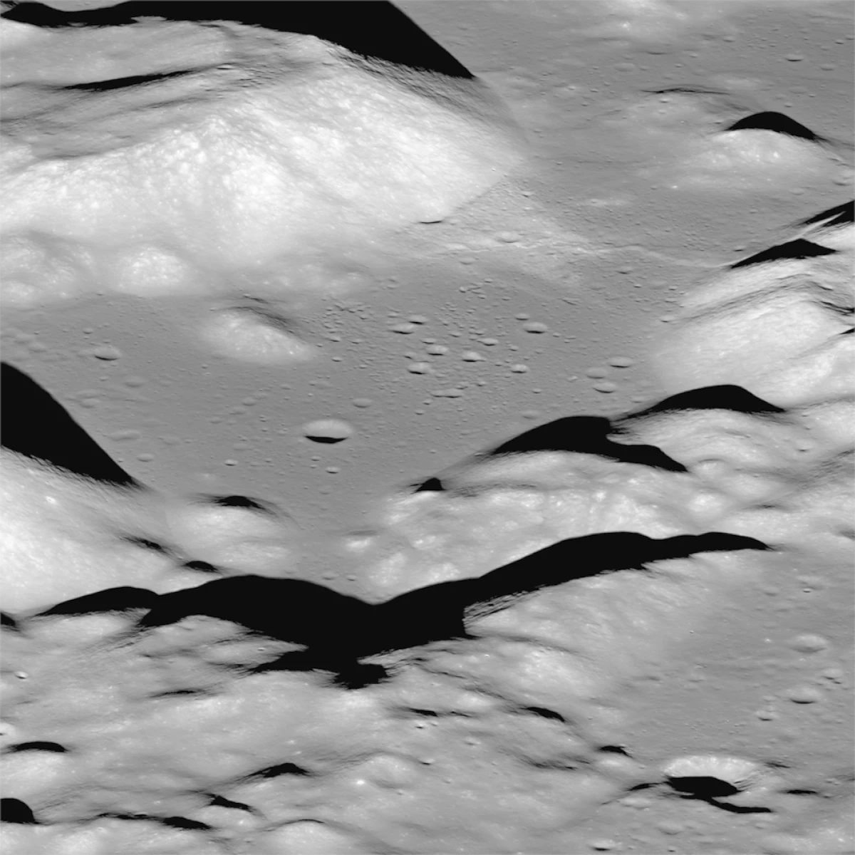 taurus-littrow-oblique-large.jpg