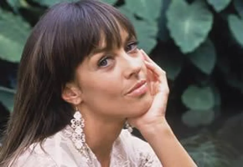 La cantante pasa por un momento difícil tras el fallecimiento de su madre a causa del cáncer.