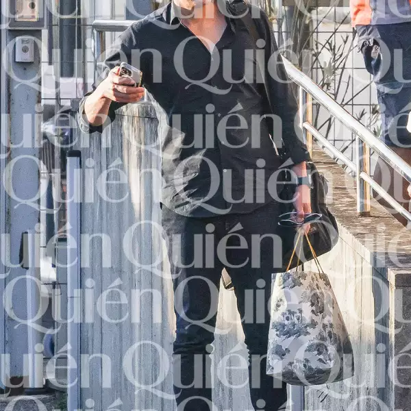 Paloma Cuevas y Eugenio López llegan a la boda de Michelle Salas