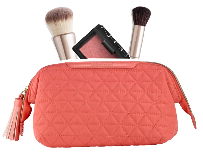 Una bolsa de maquillaje con compartimientos es ideal para viajar.