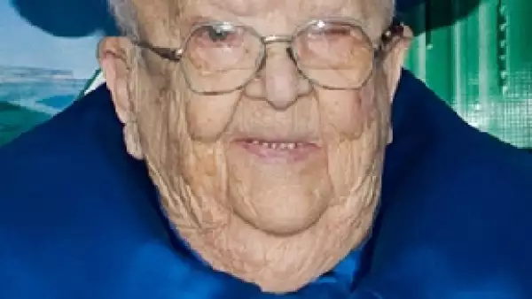 Meinhardt Raabe falleció el viernes por la mañana a los 94 años.