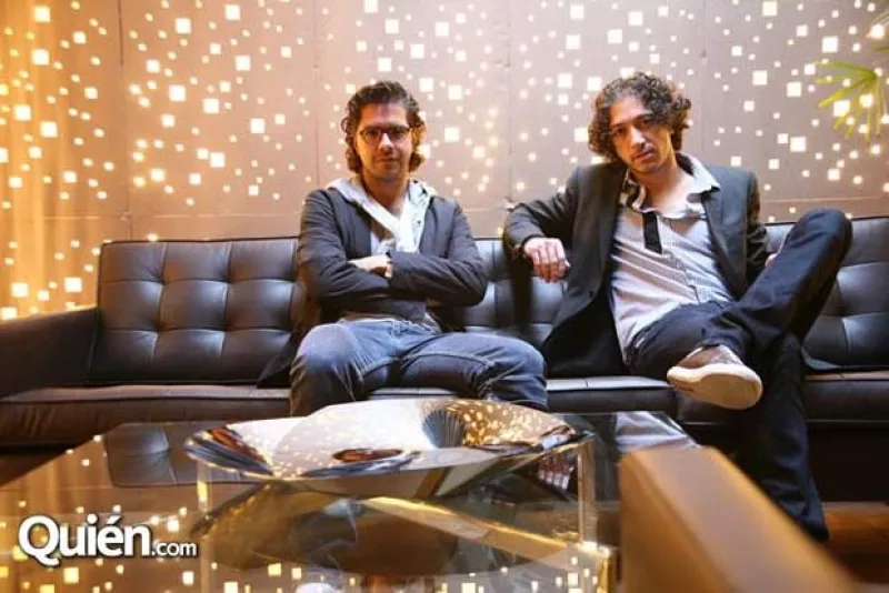 Javier Serrano Orozco, de 29 años de edad, murió al lado de tres personas más en Ixtapa Zihuatanejo cuando delincuentes les dispararon. Hasta el momento se desconoce el motivo.