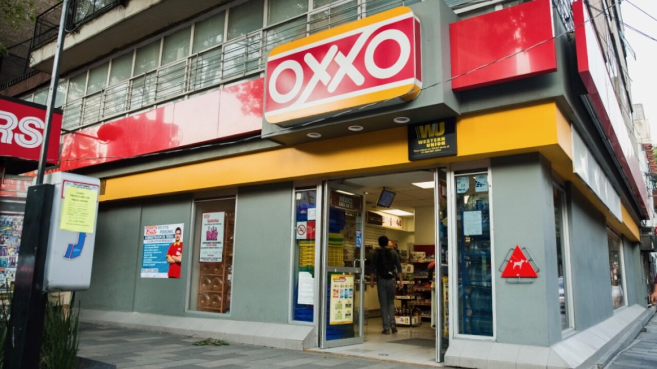 ¿Quieres "poner" un Oxxo? Lo que necesitas para administrar una tienda sin desembolsar millones en una franquicia