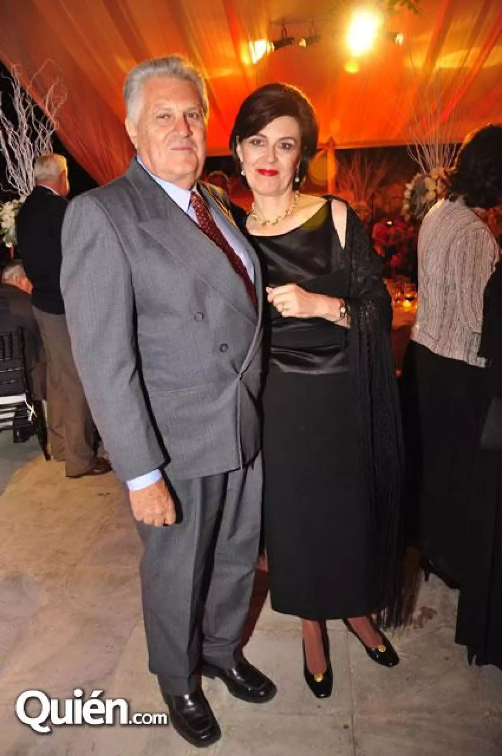 Felipe de Aguinaga,Elena Nepote