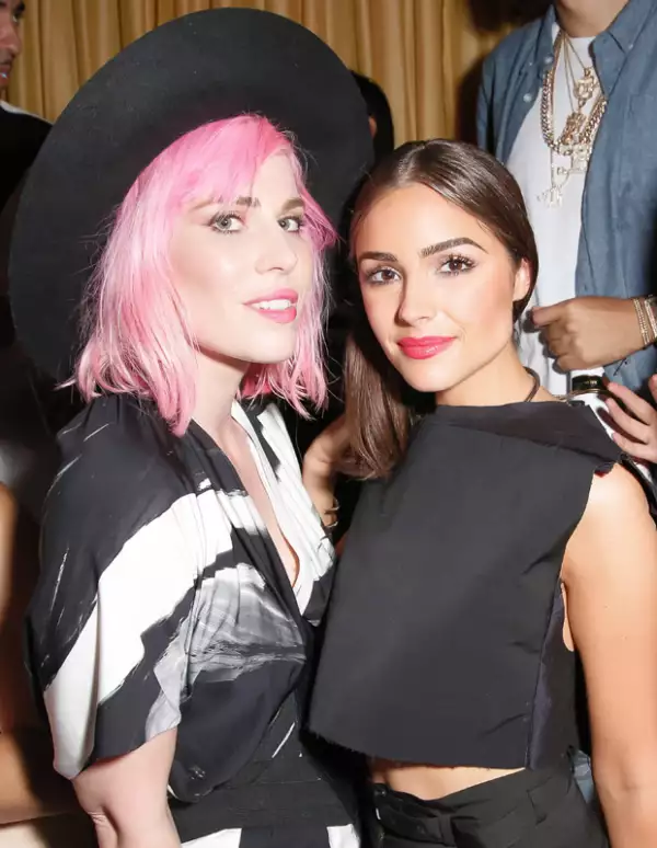 Natasha Bedingfield y Olivia Culpo