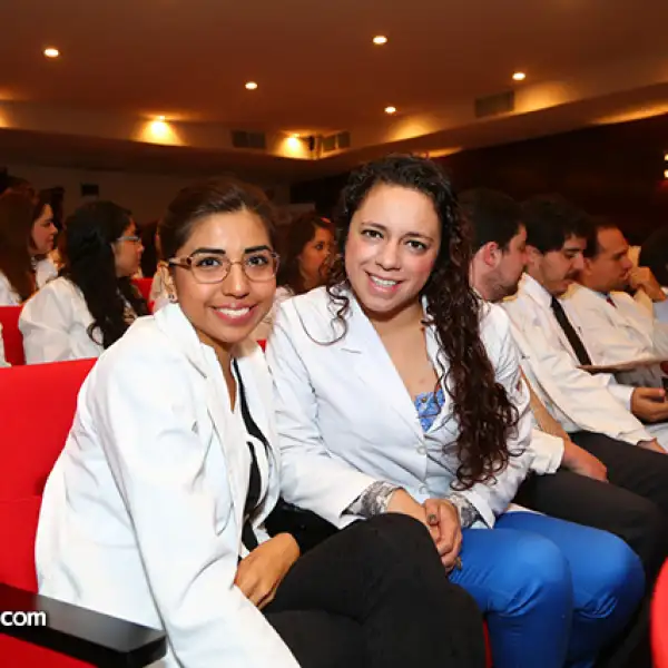 Norma Cortés y Paola Cisneros