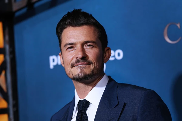 Orlando Bloom presume su cuerpo atlético a los 45 años