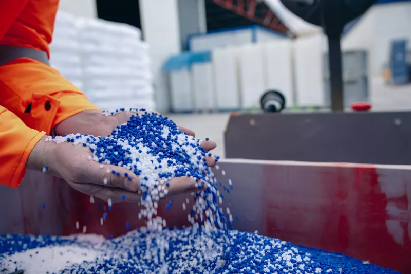 La industria del plástico en México quiere aprovechar el T-MEC para blindarse ante la competencia China 