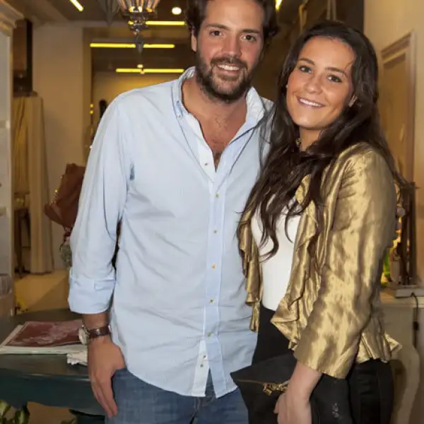 Abel Vázquez,Adriana Fernández