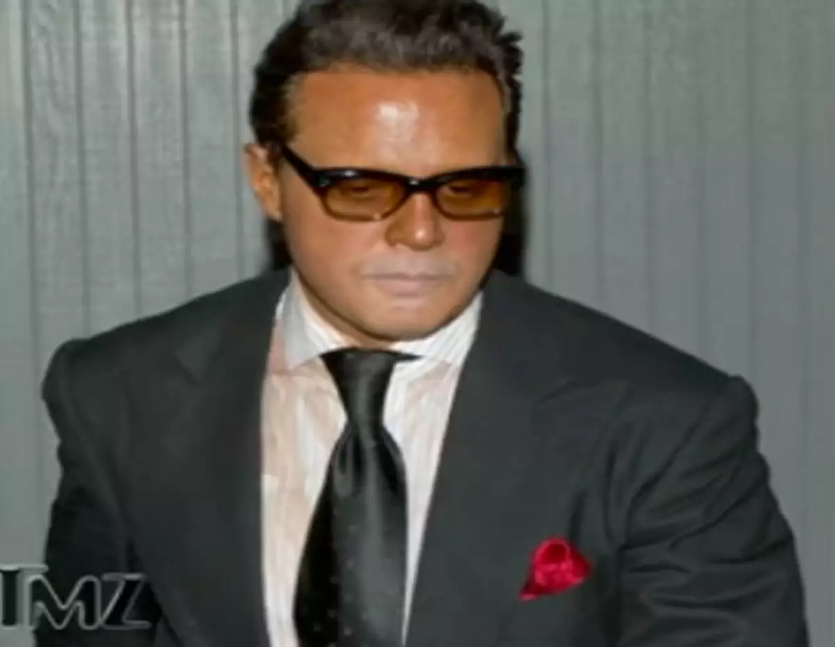 Luis Miguel, Katy Perry y el rey Juan Carlos han pasado por momentos `vergonzosos´ y han sido la comidilla en las redes sociales.