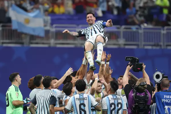 Con goleada inesperada, Argentina avanza a cuartos de final tras vencer 3-2 a Egipto