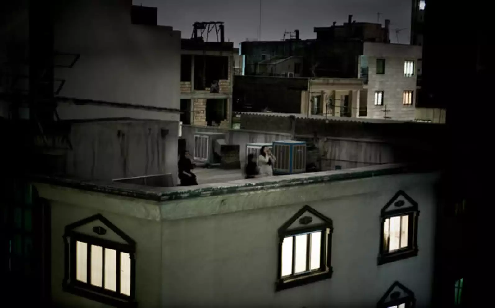 El fotógrafo italiano, Pietro Masturzo, ganó el mayor galardón de la organización por su obra en las azoteas de Teherán, Irán.