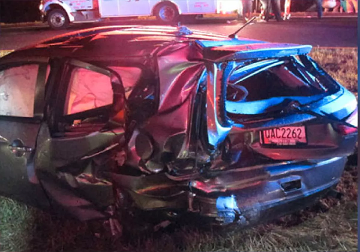 Este fue el auto del chofer de Uber, un Mitsubishi gris.