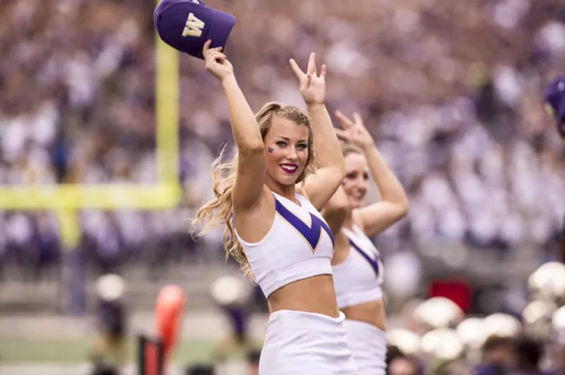 La institución educativa tuvo que retirar el flyer de internet tras ser acusada de superficial, la gente aseguró que el listado era totalmente ofensivo. ¿Cuáles eran los requisitos?