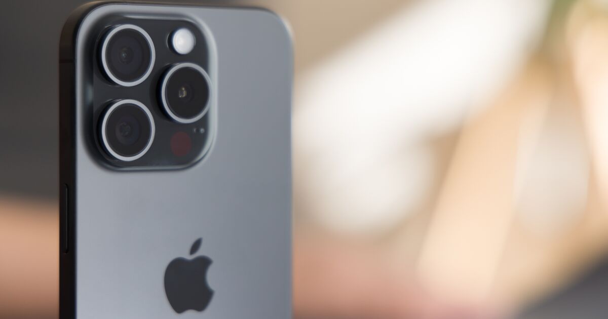 Apple daha ince bir iPhone çıkaracak mı?