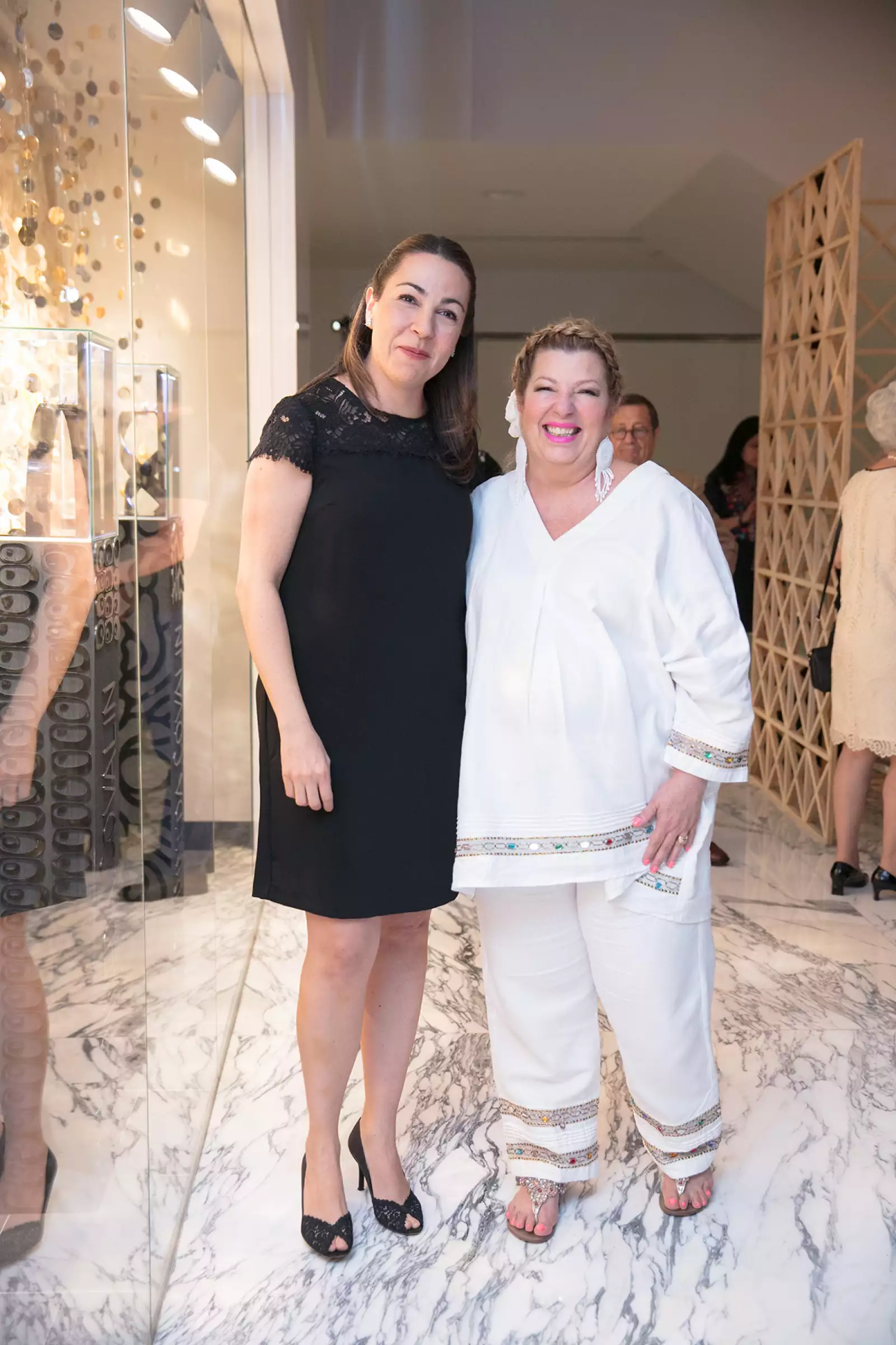 Lanzamiento de las argollas matrimoniales de Pineda Covalín