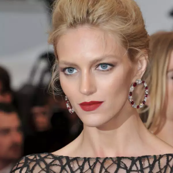 Si usarás mantilla este peinado es ideal.