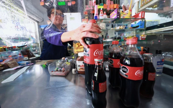 (Venta de Coca Cola en la Ciudad de México)