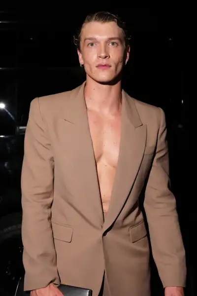 NOSHIRT5.jpg