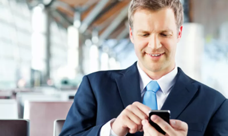 La plataforma permite el envío de mensajes masivos a clientes. (Foto: iStock by Getty)