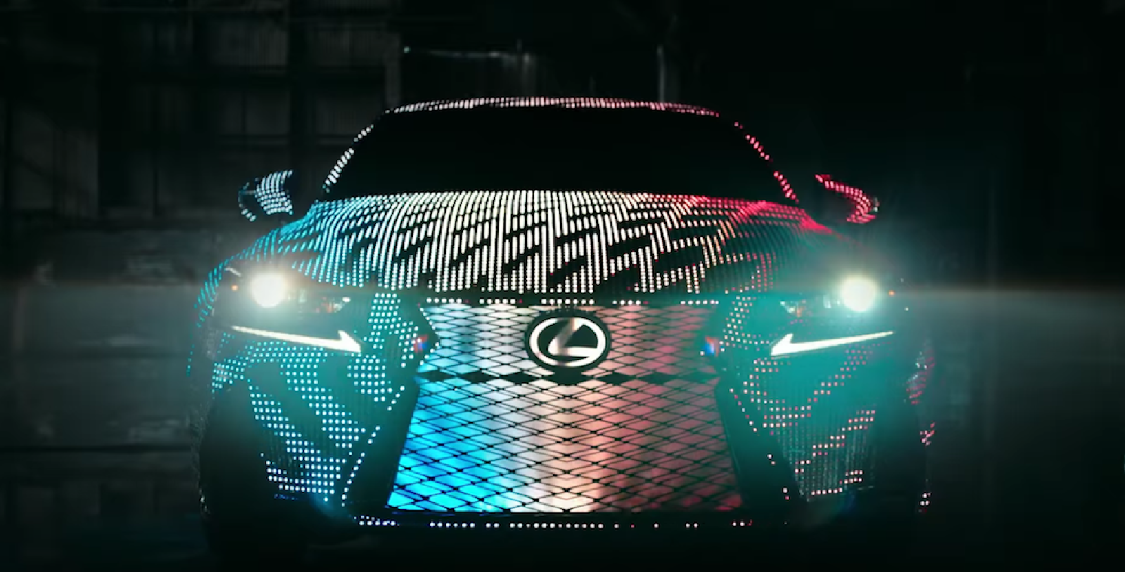 Conoce el Lexus que está iluminado por 41,999 LEDs