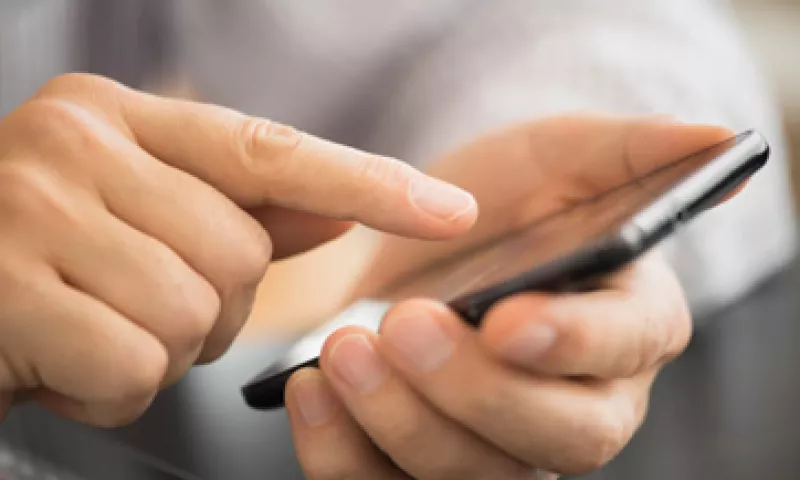 Las medidas contempladas en las leyes secundarias  pueden generar  que las tarifas de telefonía celular caigan 17%, según The CIU. (Foto: Getty Images)