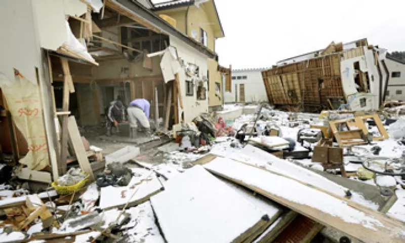 El terremoto en Japón dejó un saldo de 15,840 muertes, de acuerdo a la AMIS. (Foto: AP)