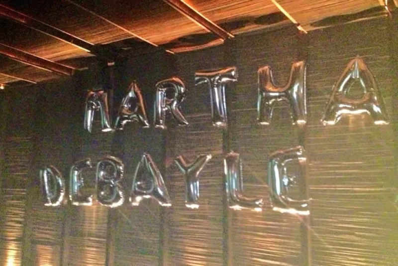 La conductora realizó una fiesta en el Joyroom de Antara, donde estuvo acompañada por sus compañeros de trabajo, así como varios “cuentahabientes”.