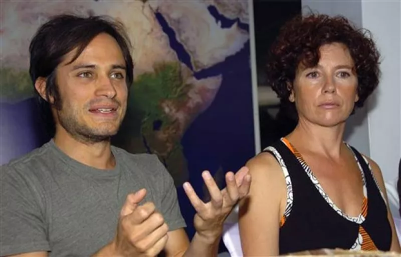 Horas antes de comenzar a rodar el filme <em>También la lluvia</em> de la realizadora española Icíar Bollaín, el actor mexicano confesó sentirse con ganas de experimentar mucho.