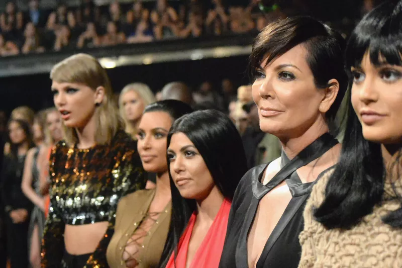 2015 MTV Video Music Awards - Backstage