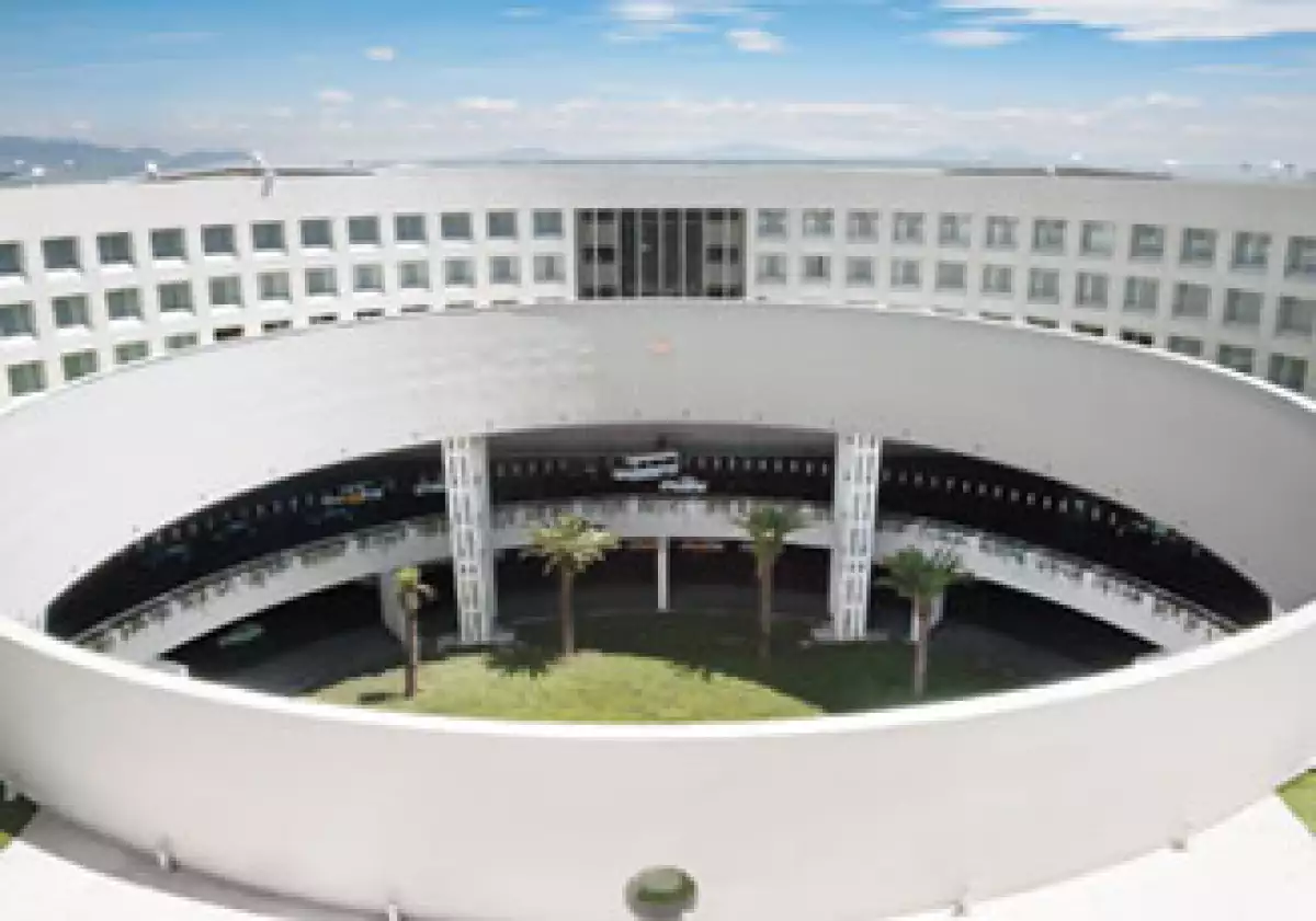Este hotel con 217 habitaciones está ubicado en el quinto nivel de la Terminal 2 del Aeropuerto Internacional de la Ciudad de México. (Foto: Cortesía NH Hoteles)