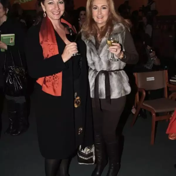 Elena Torres,Monique Tardai