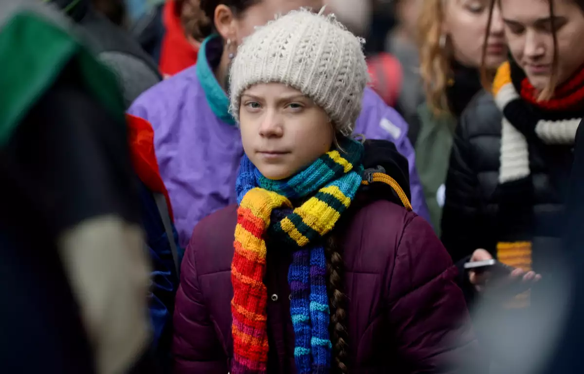 La fundación de Greta Thunberg donará 100,000 euros al sistema Covax para luchar contra "la tragedia que supone la desigualdad" en la distribución de la vacuna de COVID-19 frente a la pandemia, denunciada por la activista contra el cambio climático.
