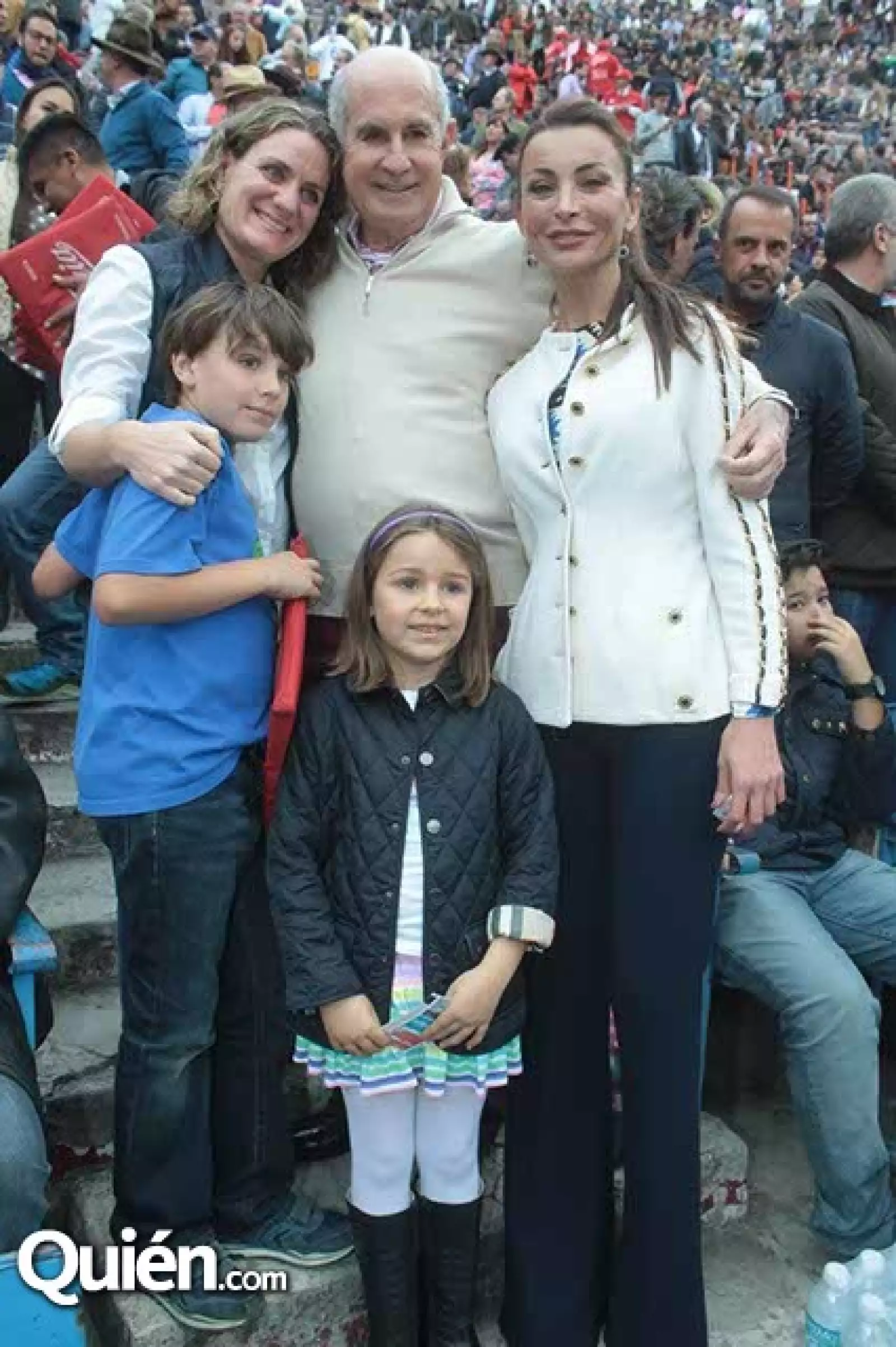 Silvia Gómez Cuétara,Juan Antonio Pérez Simón,María José Pérez Simón,Jorge y María José Camacho
