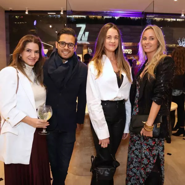 Siry Mobayed, Rafael Roig, Kristen Sosa y Elena Muuls 