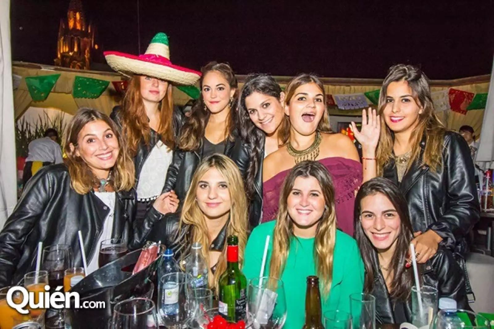 Alajandra Zacarías,Daniela Xacur,Carolina Mena,Nicole Xacur,Tania Canto,Lorena Becerra,Paola Xacur,Adriana Vales y Ana Alicia Patrón.