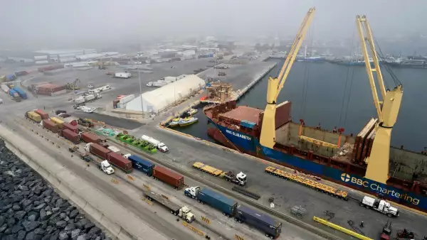 La columna vertebral de la distribución mexicana pierde fuerza y los transportistas ya hablan de recortes y flota detenida