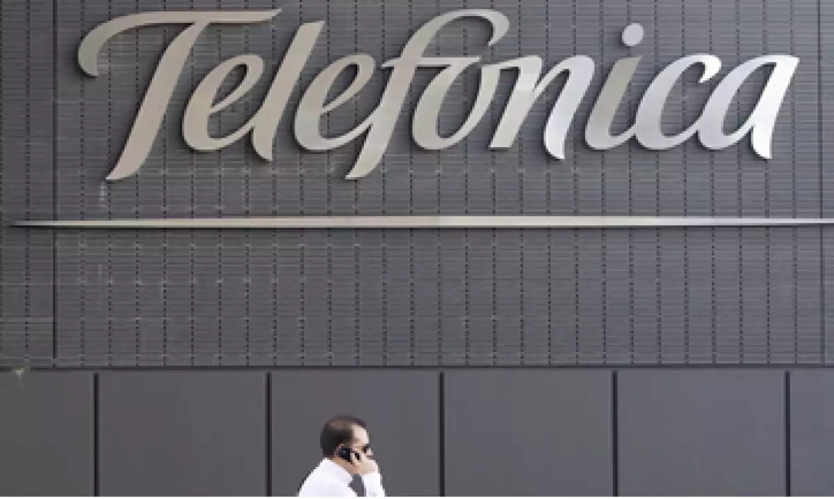 La participación de Telefónica México en el mercado de telefonía móvil podría disminuir ante la llegada de Virgin Mobile y el ingreso al mercado masivo de Nextel. (Foto: AP)