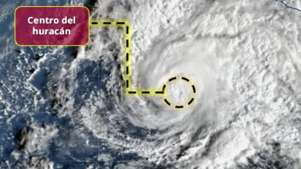 Imagen satelital del huracán Vance en el océano Pacífico.