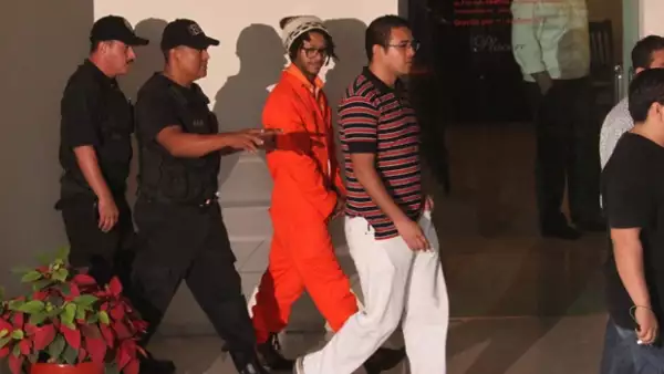 A un día de que se dé a conocer el veredicto sobre el cantante, las autoridades hicieron una reconstrucción de los hechos en el hotel donde el acusado estuvo con las menores de edad.