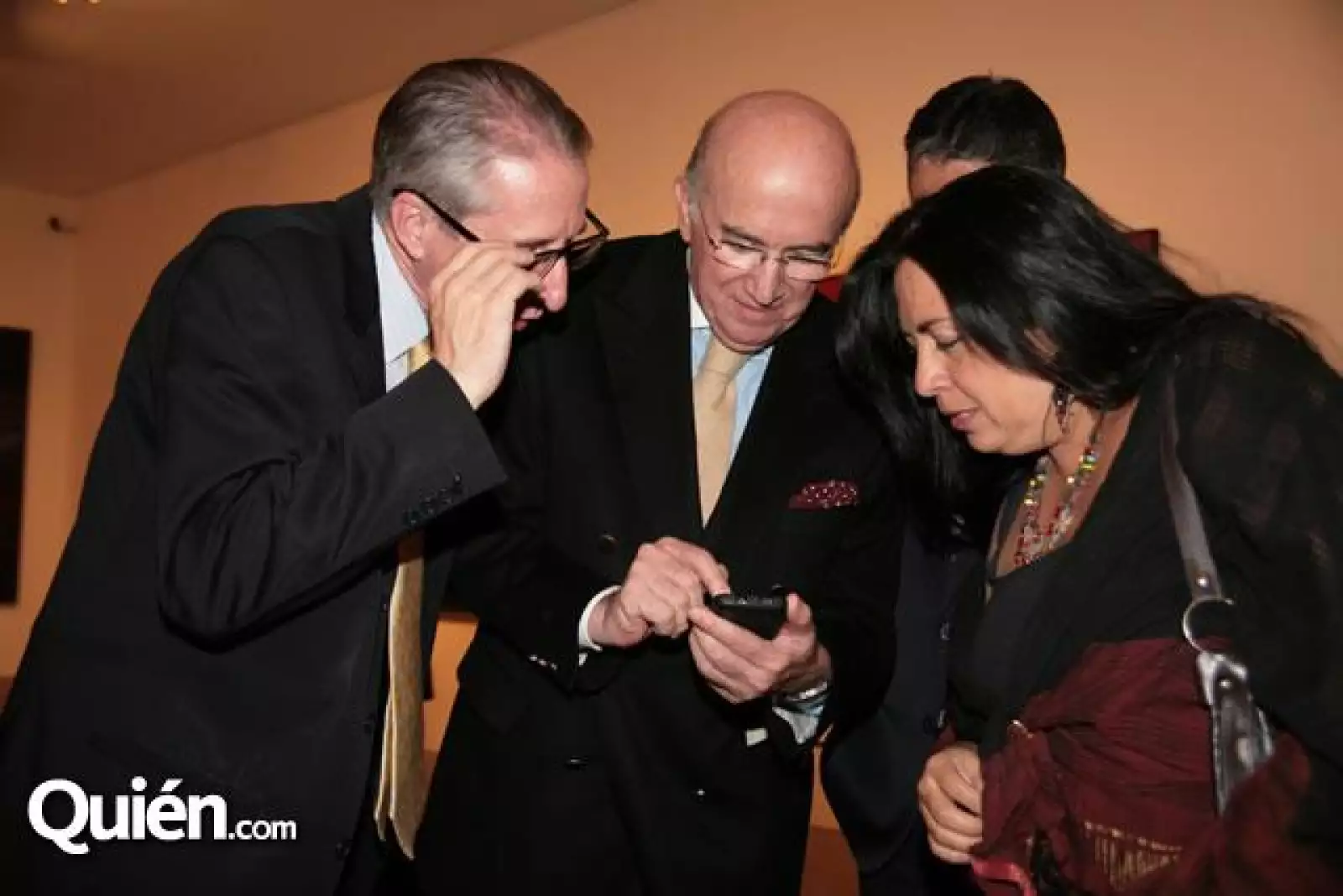 Donato Credi,Jose Luis Martinez,Betsabeé Romero