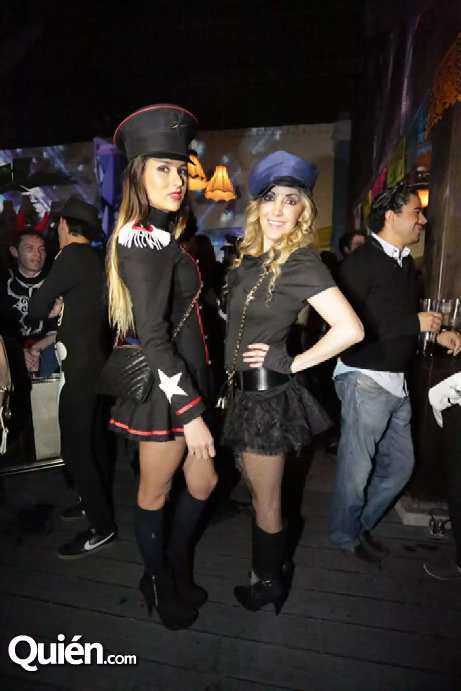 Danny Pérez-Aburto,Pao Magallanes