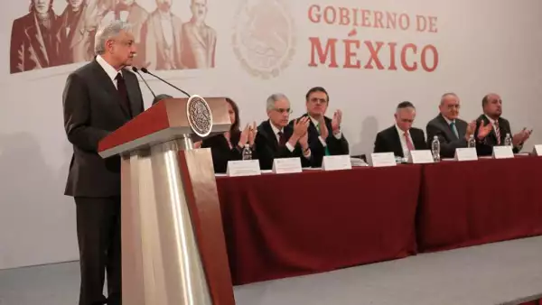 Encuentro diplomacia y AMLO