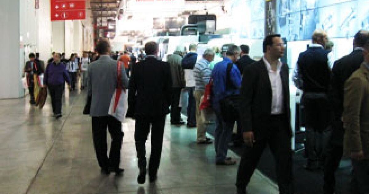 Feria de máquinas inicia al estilo Milán