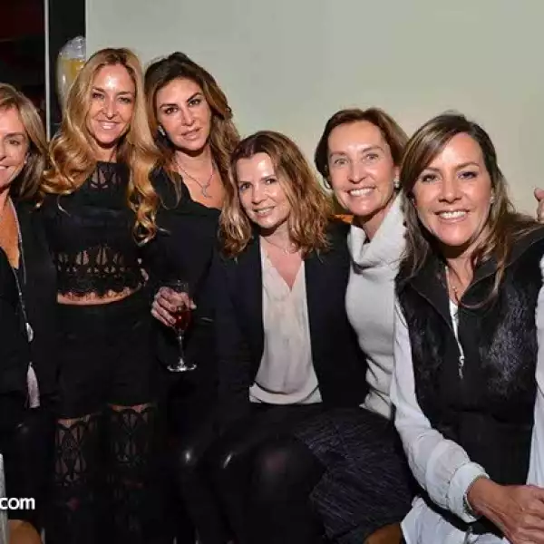 Martha Fernández,Mariana Rivas,Alejandra Funtanet,Mary Carmen Rubio,Peggy Jenkins y Andrea Lozano.