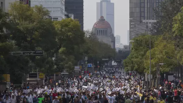 Hacia el Zócalo