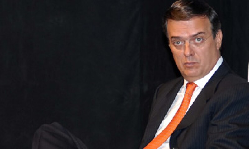 Ebrard planteó como necesarios cambios en la estructura fiscal, ante la inadecuada redistribución del ingreso. (Foto: Notimex)