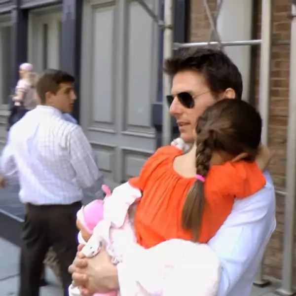 La semana pasada su papá, Tom Cruise la fue a visitar a Nueva York. Por supuesto que este evento fue la sensación.